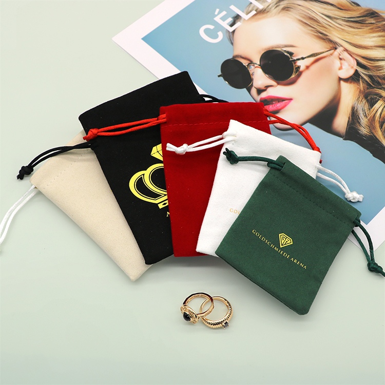 POUCH BAG (3)